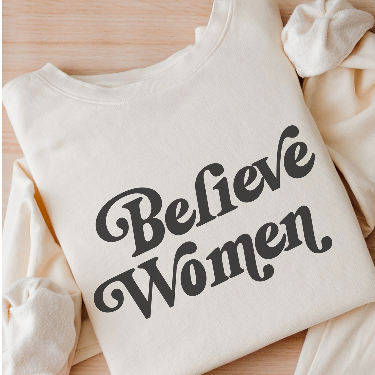 Believe Women | Mid-Length Crewneck Sweatshirt