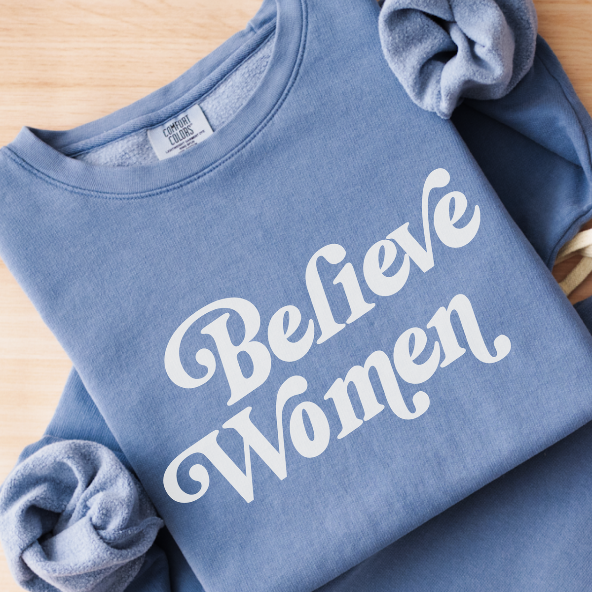 Believe Women | Mid-Length Crewneck Sweatshirt